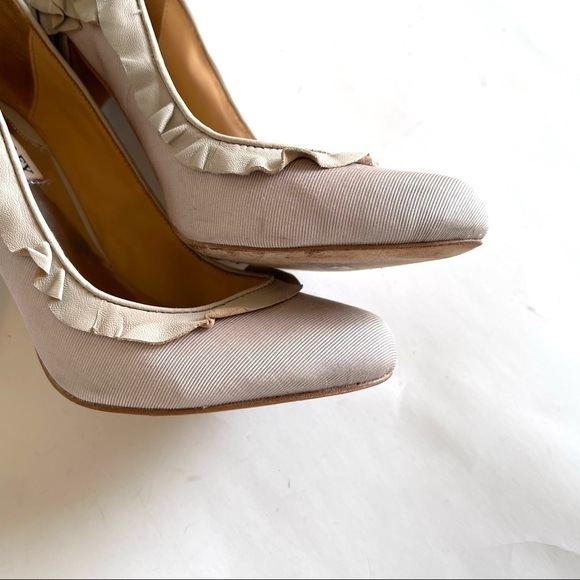 Badgley Mischka Shoes Tai High Heels Pump Leather Ruffle Ice Gray Stilettos 7.5 - Picture 11 of 12